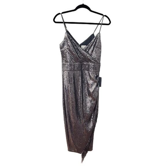 NWT Saylor Azariah Fringed Silver Gunmetal Sequin Wrap Dress. Size M. - Picture 6 of 12